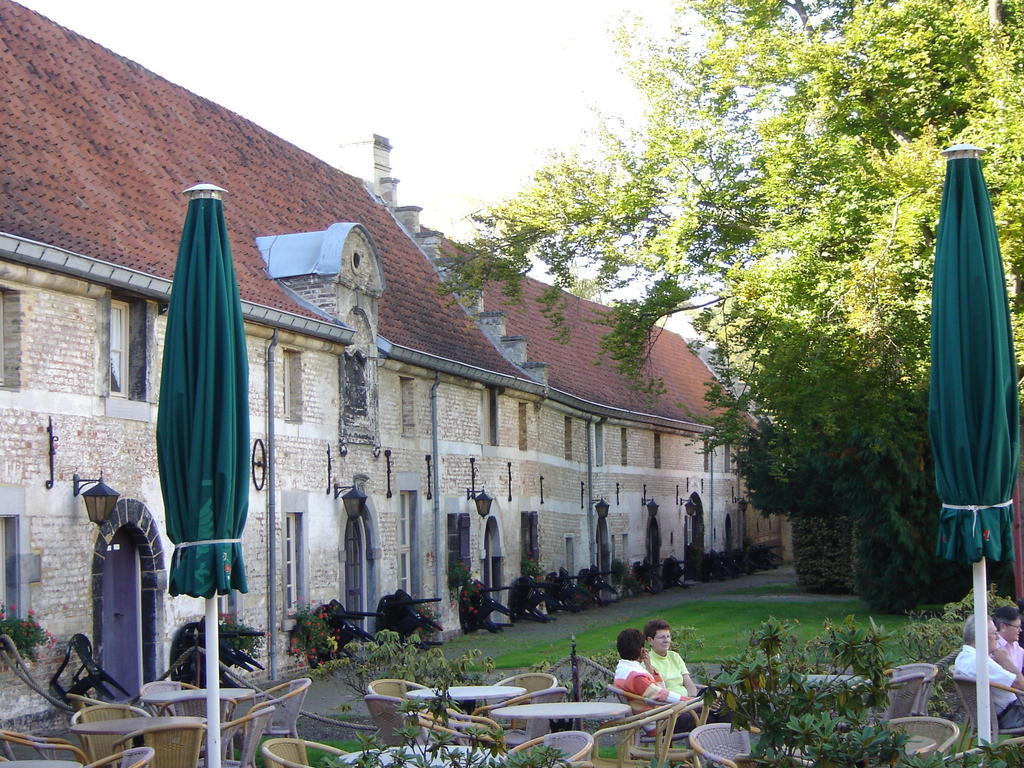Kasteel Schaloen Valkenburg aan de Geul Quarto foto